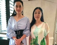 高潔與臺灣陳德商容合影